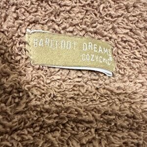 Barefoot Dreams CozyChic Tan Throw